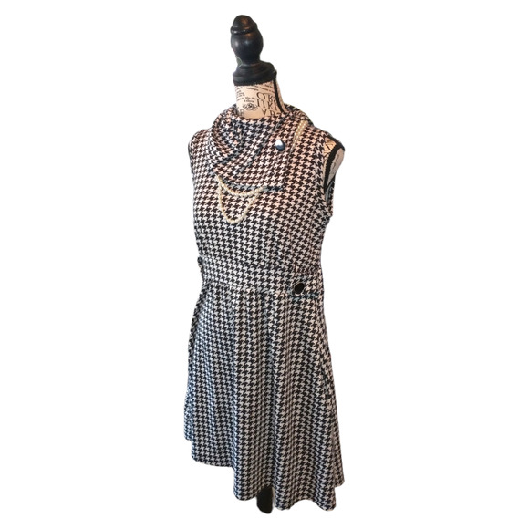 Monteau Sleeveless Cowl Neck Houndstooth Dress Black White Medium Posh Style - Picture 1 of 13